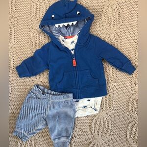 3-piece set (hoodie + long-sleeve + pants) | Newborn | Carter’s
